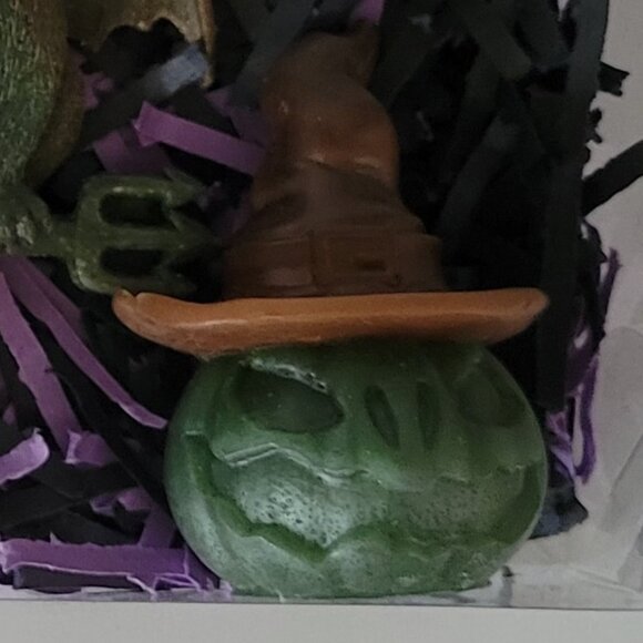 HALLOWEEN RESIN FIGURINES 5PC SET NEW CRIDDER'D GRIMM PUMPKIN DEVIL CAT SKELETON - Picture 3 of 3